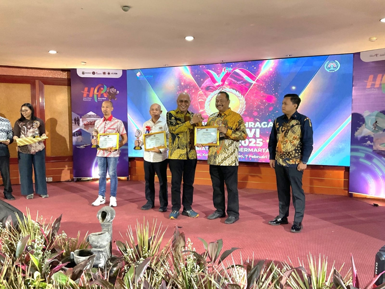 Jawa Timur Dominan, KONI dan Atlet Jatim Panen Penghargaan SIWO PWI AWARD 2026