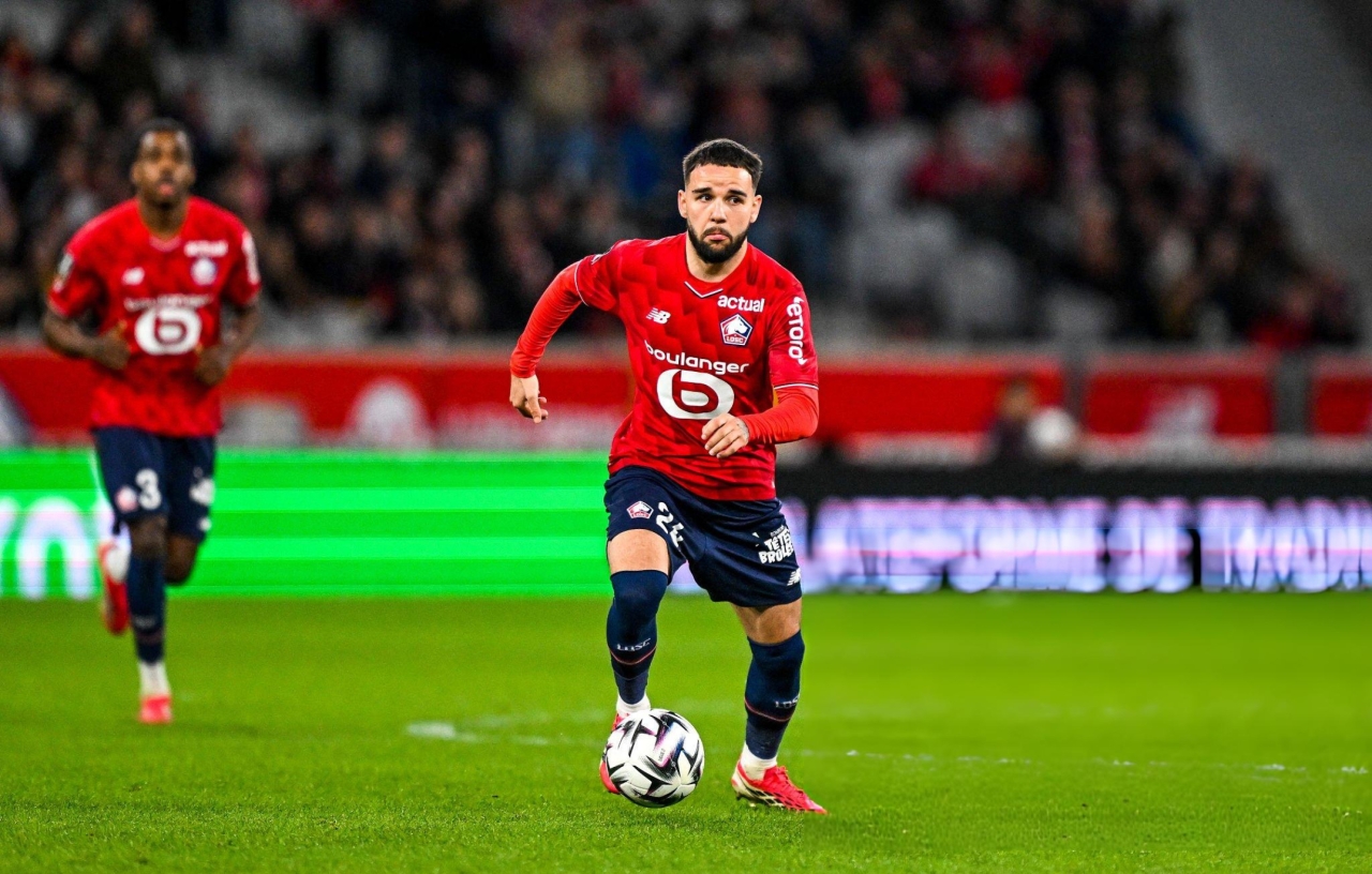 Aksi pemain klub Liga Prancis, LOSC Lille, Calvin Verdonk bakal bisa disaksikan secara langsung saat membela Timnas Indonesia pada gelaran FIFA Series 2026. (Icon Sport via Getty Images)